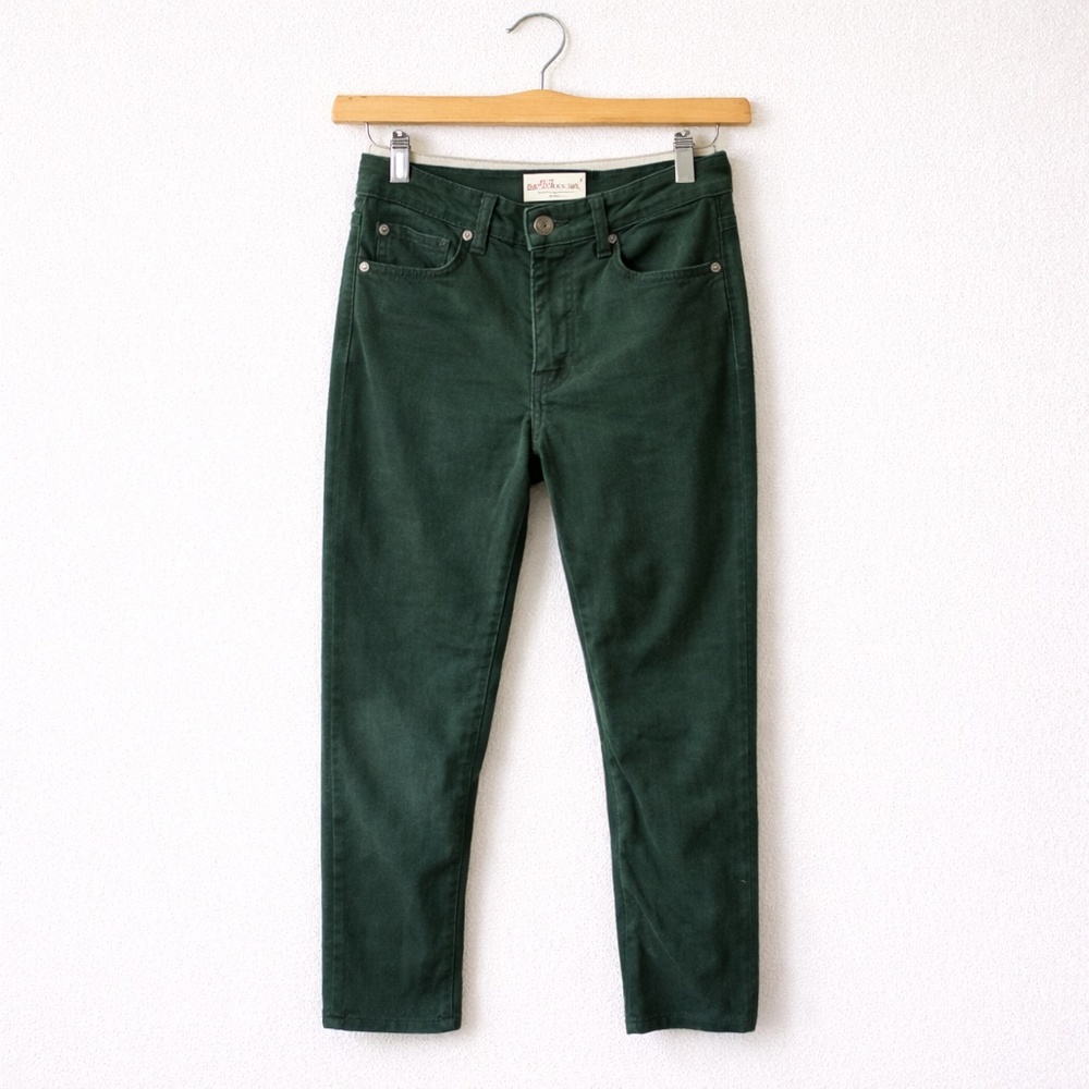 Gap Vintage Slim High-rise Corduroy Pant. Size 4/27. Great Condition Preppy